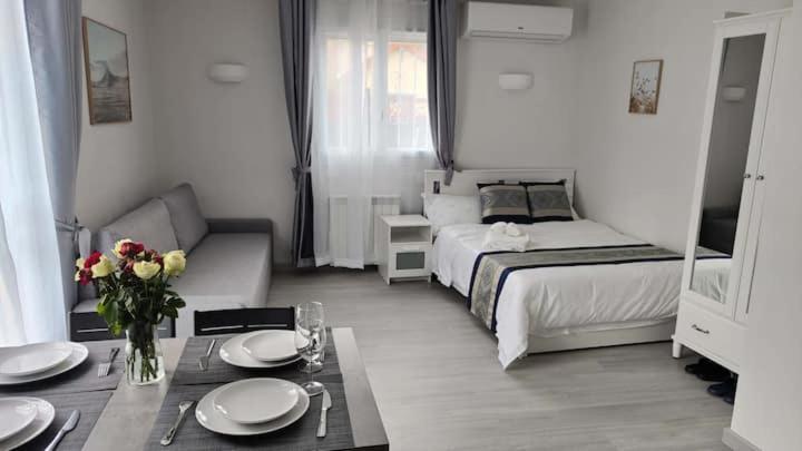 Chambre Privee Pour 4 Personnes En Banlieue Parisienne A Bondy Esterno foto