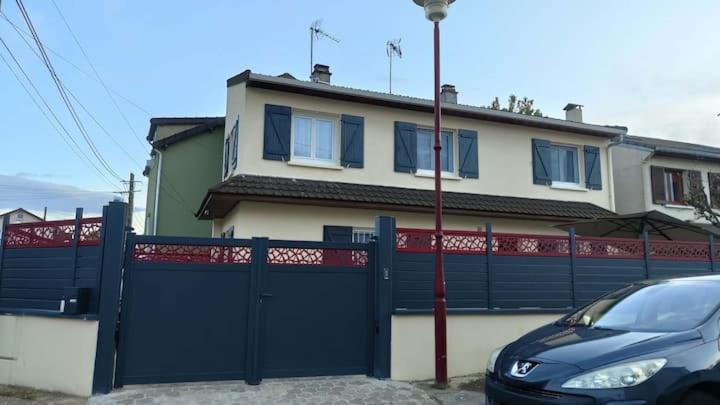 Chambre Privee Pour 4 Personnes En Banlieue Parisienne A Bondy Esterno foto