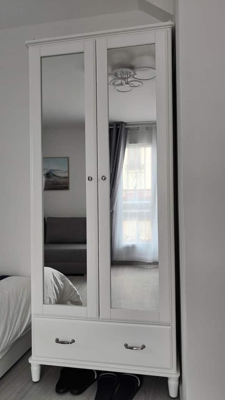 Chambre Privee Pour 4 Personnes En Banlieue Parisienne A Bondy Esterno foto